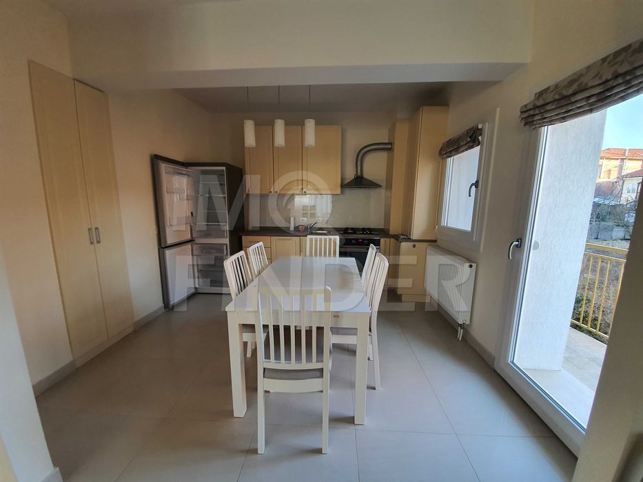 Inchiriere 4 camere Andrei Muresanu 120 mp, imobil mic, garaj - Poză 3