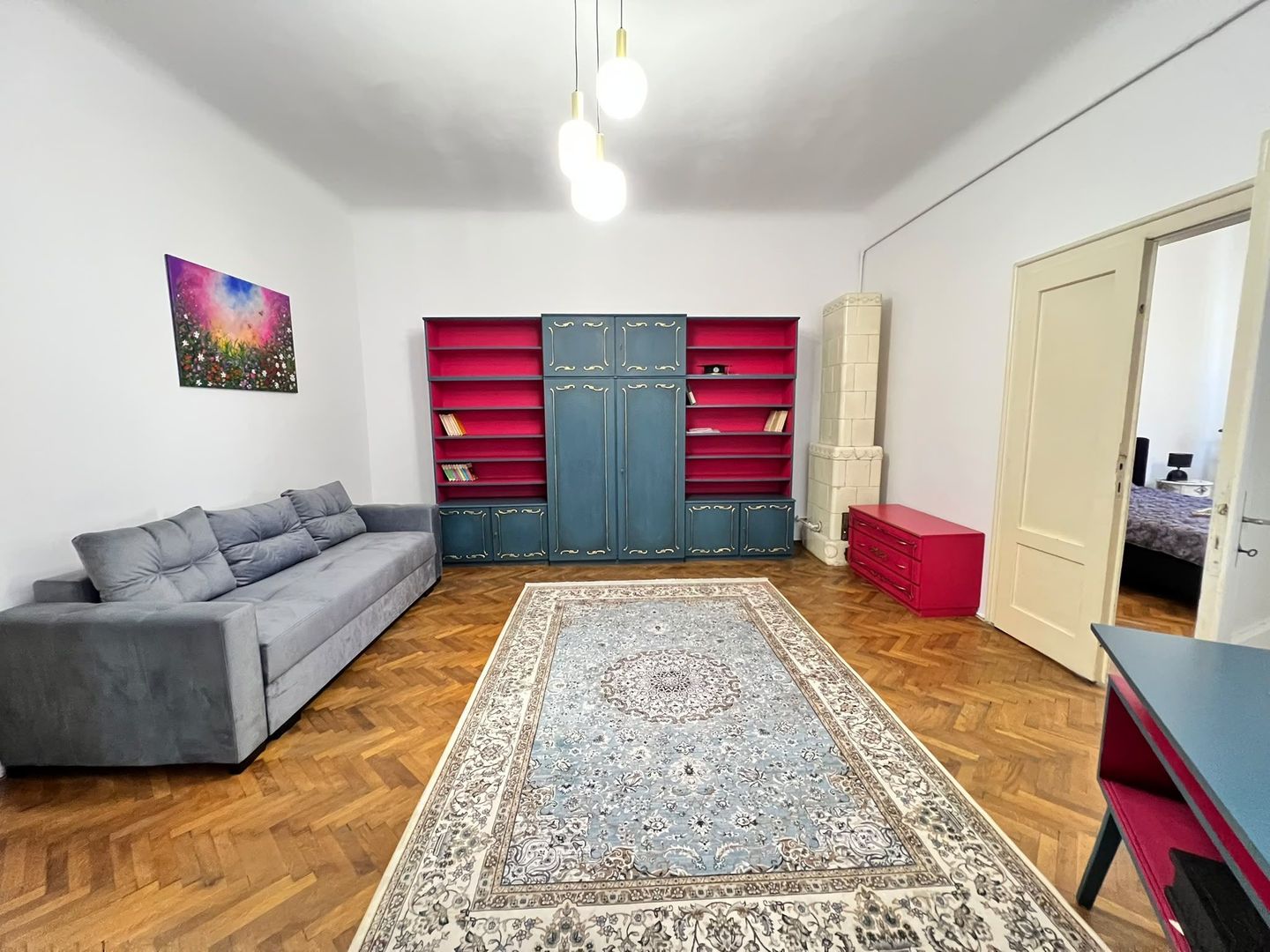 Apartament spatios cu 3 camere | 83 mp + veranda + curte | Ultracentral - Poză 1