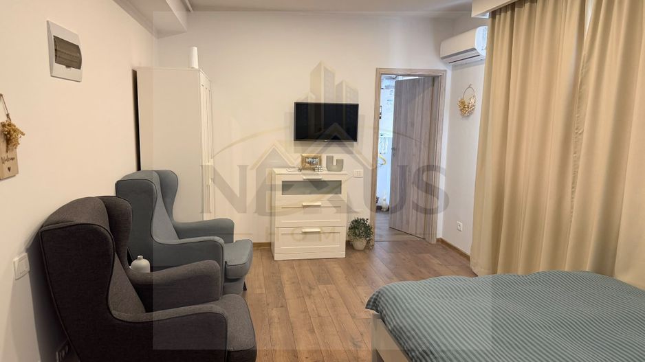 Garsoniera - zona Scolii - Parcare - Mutare rapida - Mobilata complet - Poză 1