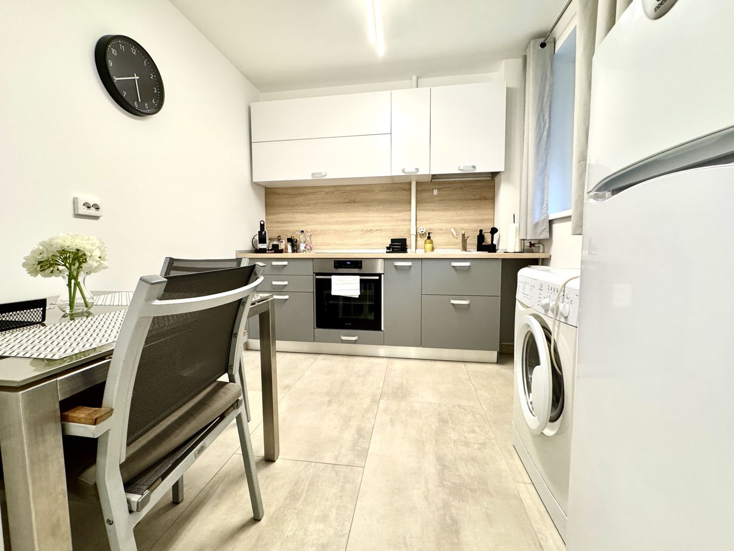 2 camere central vis-a-vis de Posta Mare - Poză 11