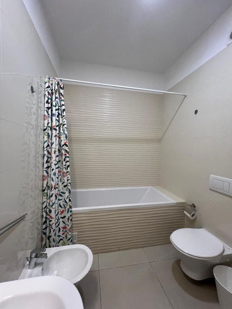 Inchiriere apartament 3 camere 119 mp, complex Laguna Residence - Poză 6