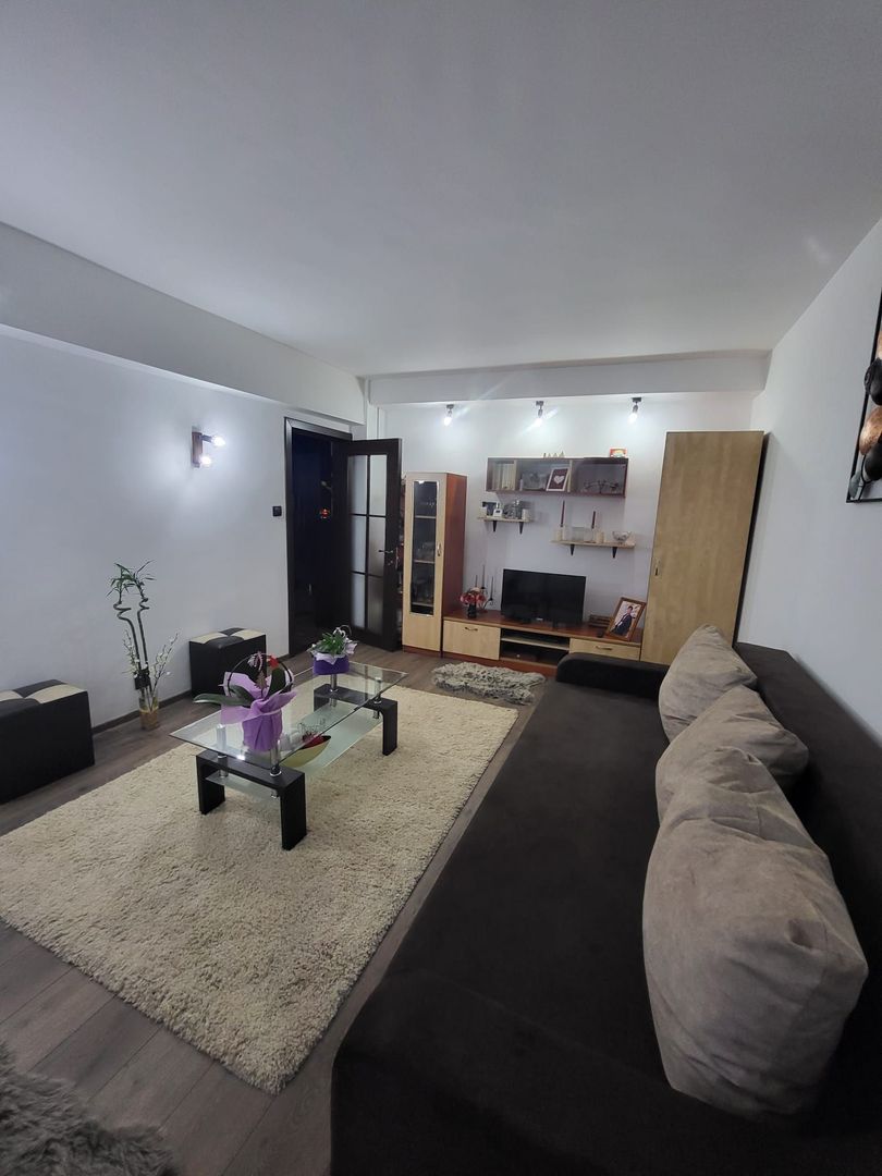 APARTAMENT RENOVAT DE VANZARE IN AIUD - Poză 2