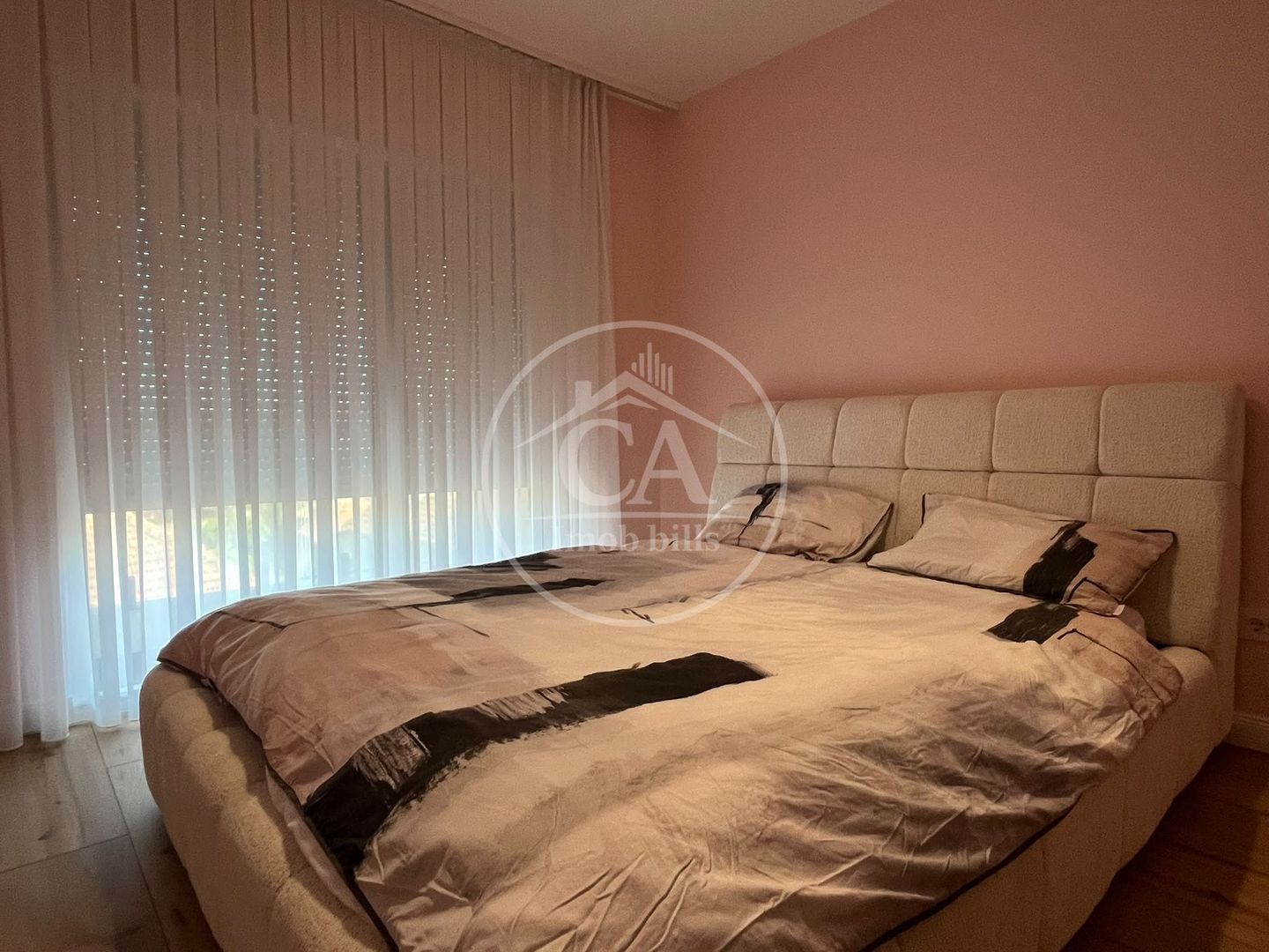 Apartament cu 3 camere de vânzare în zona Cantemir, Oradea - Poză 4