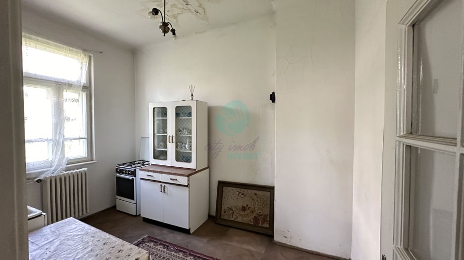 Curte generoasa si casa spatioasa in ZONA VATRA LUMINOASA - Poză 15