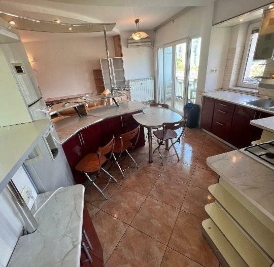 APARTAMENT CAMERA DE COMERT UNIRII - Poză 3