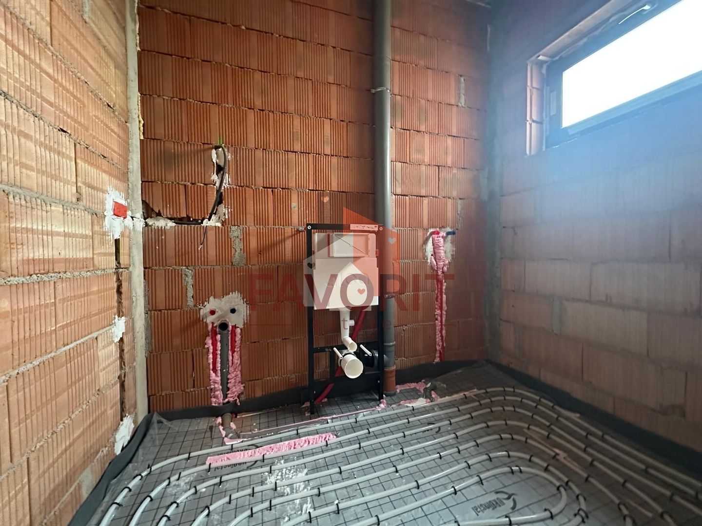 3 camere | 83 mp | Gradina proprie 50 mp | Bloc nou | dressing | 2 bai - Poză 13