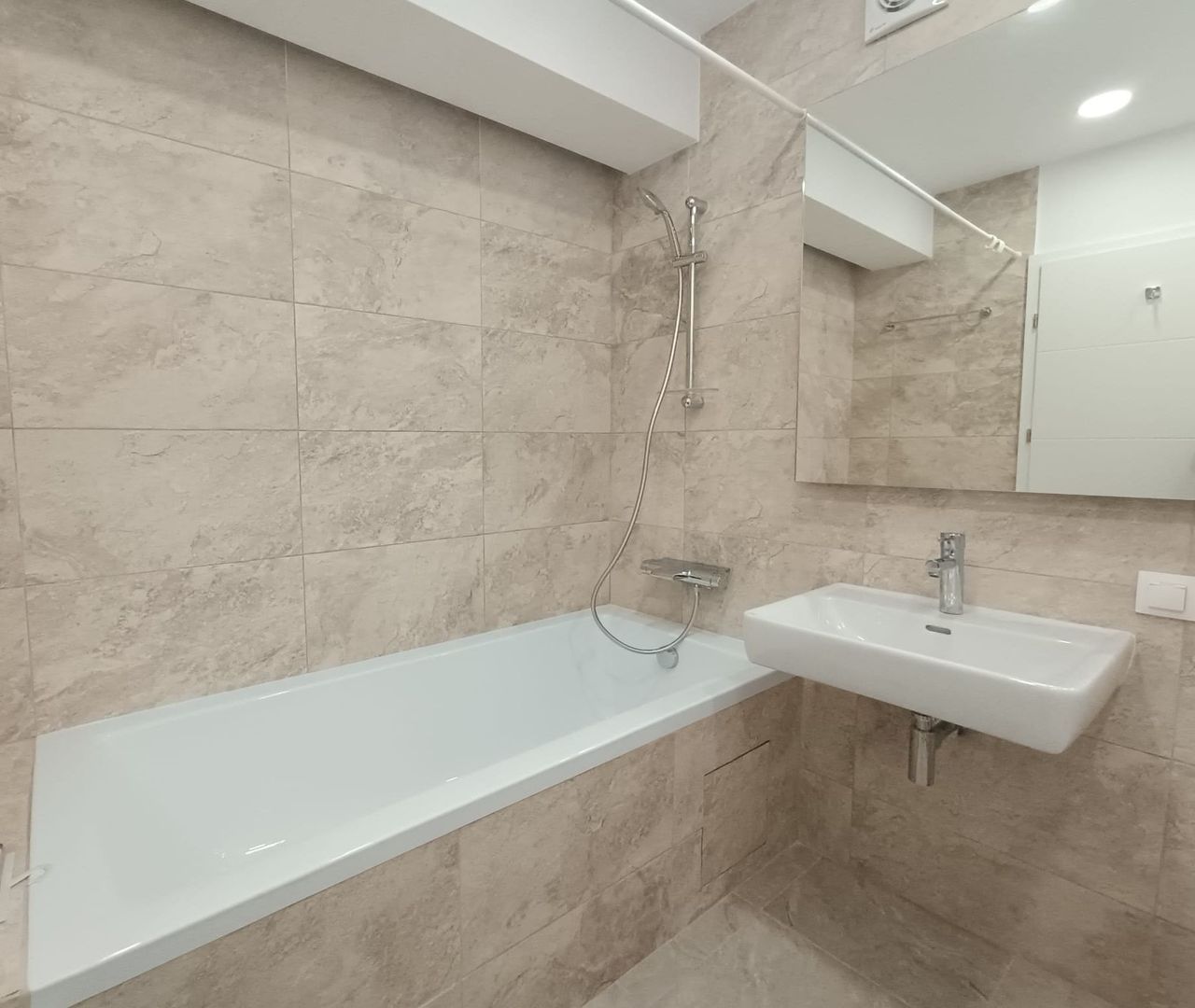 Apartament 2 camere cu parcare subterana ArtCity - Poză 17