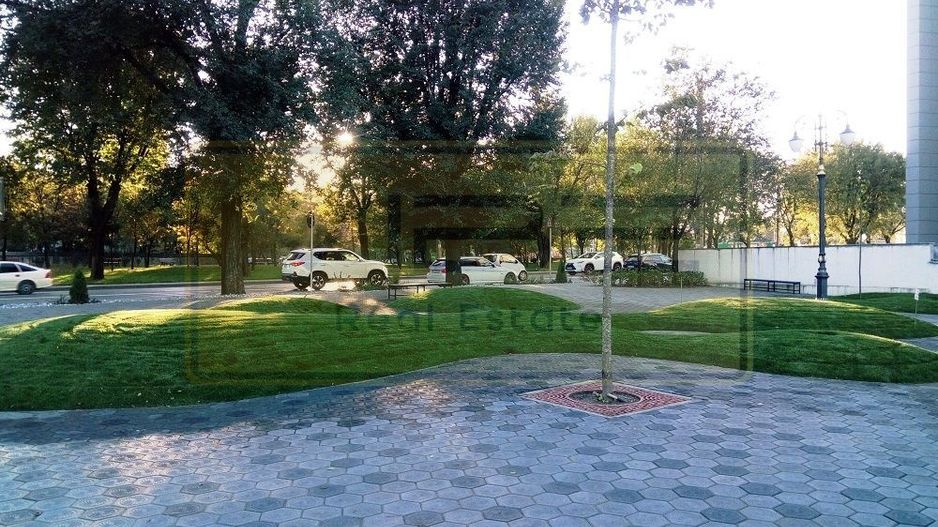 Apartament 2 camere decomandat zona Podul de Fier - Poză 22