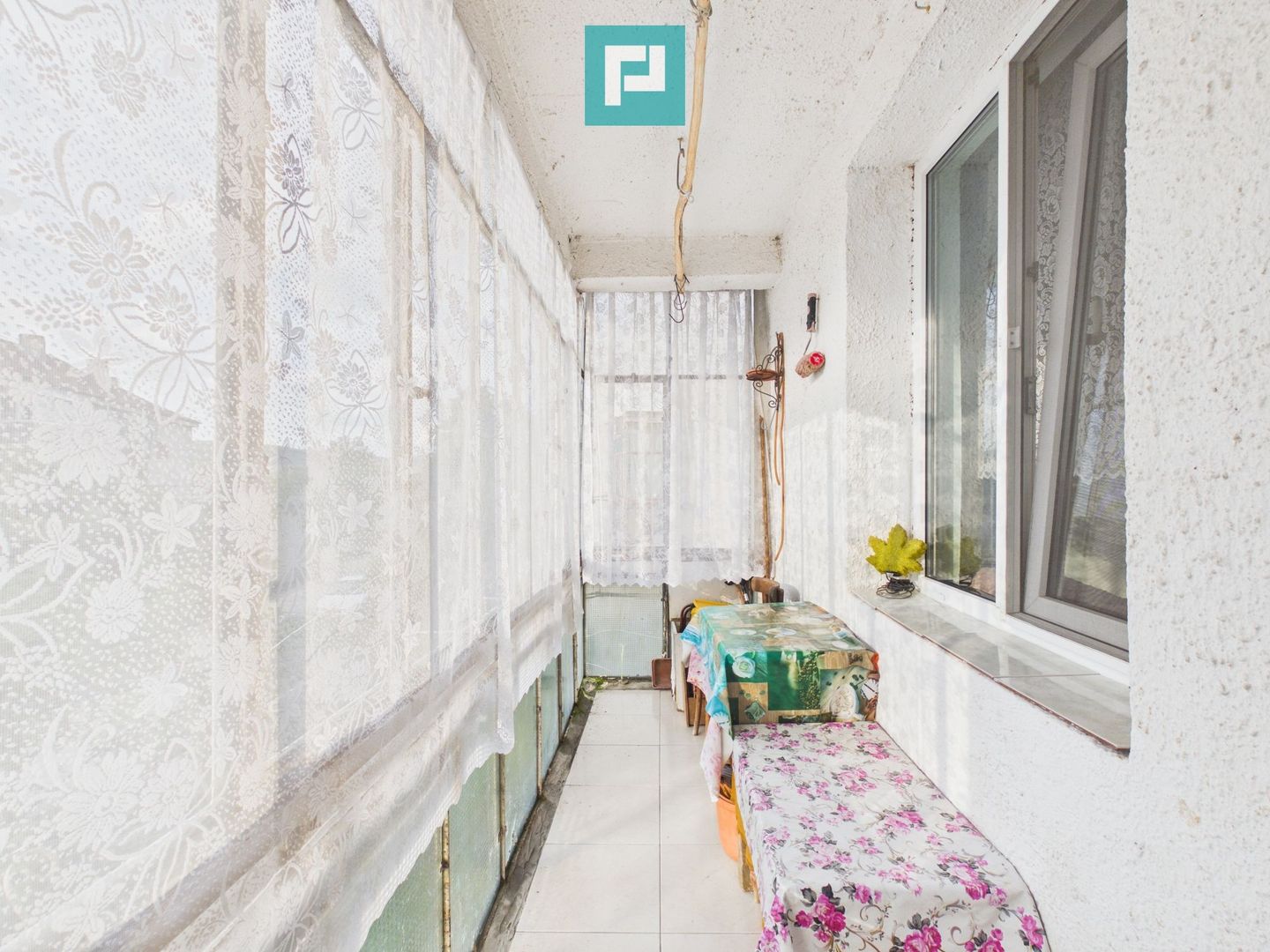 Apartament cu 3 camere zonă centrala în Lipova - Poză 7