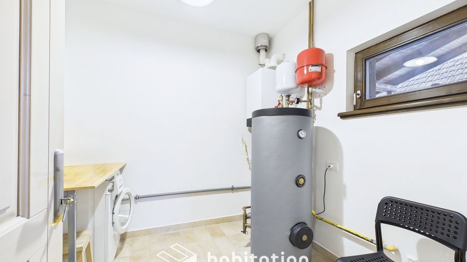 Casă de vis în Giroc – Eleganță clasică, spațiu vast și confortabil - Poză 15