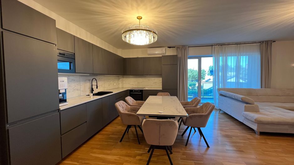 4 camere | loc de parcare cu priza electrica - Poză 1