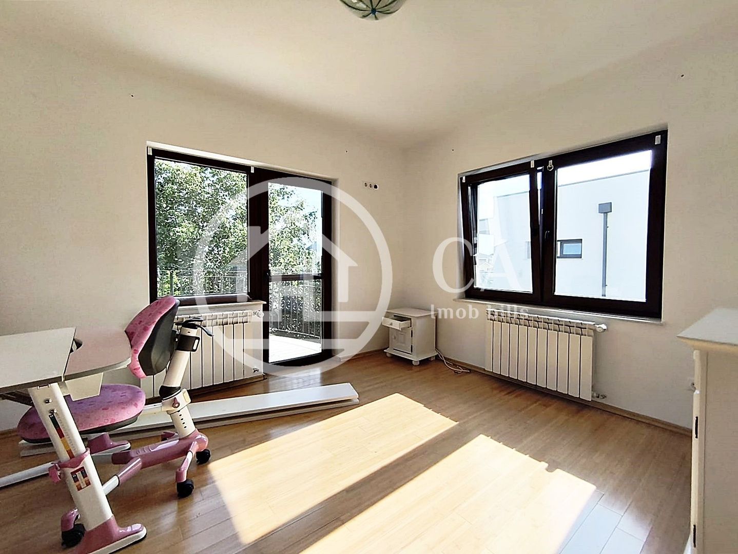 Casa de inchiriat cu 5 camere in cartier Viena, Oradea - Poză 13