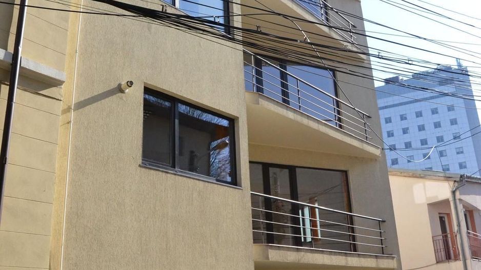 Vila P+3, 350mp utili + 100mp curte, 10min Metrou Piata Victoriei - Poză 12