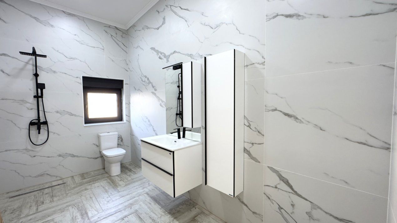 Inchiriere Casă 3 camere 154 mp, Teren 630 mp - Str. T. Vladimirescu - Carei - Poză 6