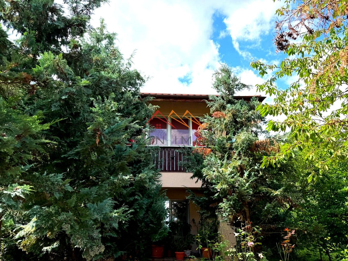 CASĂ NOUĂ | 4 CAMERE | SISTEM FOTOVOLTAIC | URLETA, ZONĂ VERDE - Poză 4