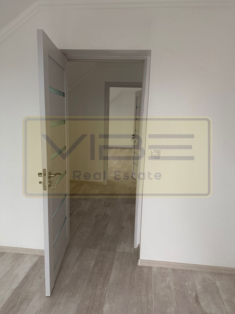 Popas Pacurari- 5 min de Atrium Garden- Vila 4 camere renovata ! - Poză 10