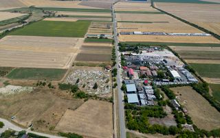 Teren intravilan 6.005 mp in Zădăreni - Poză 5