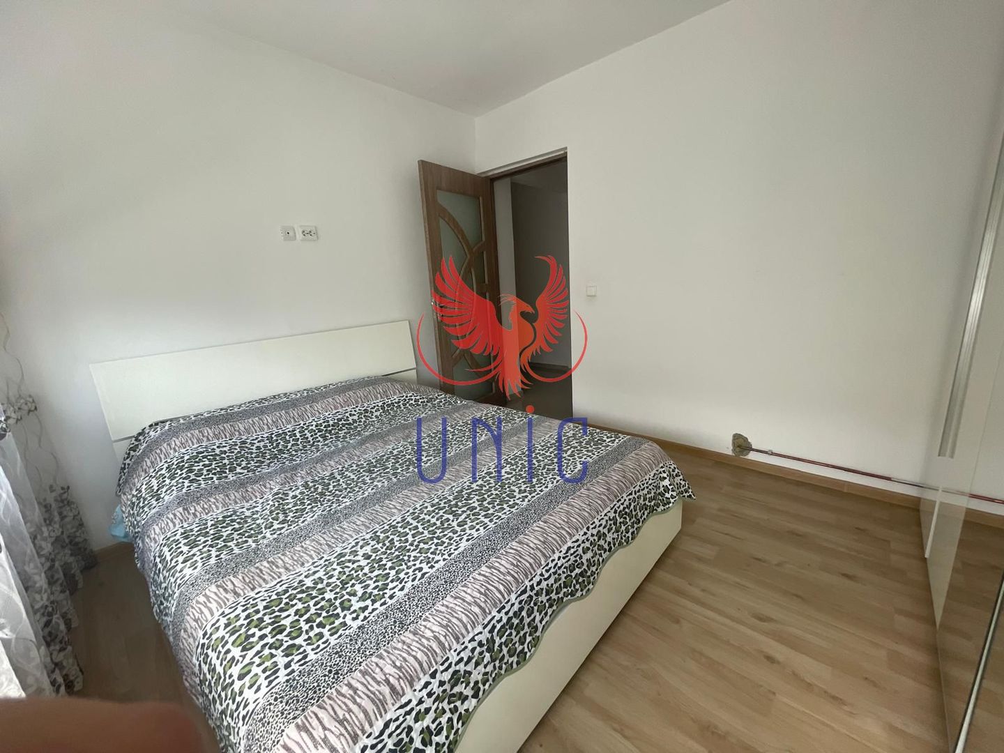 4 camere decomandate, etaj 2, centrala termica - Valea Rosie - Poză 5