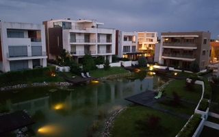 Vila P+2 Cu vedere si deschidere la lac - Poză 4
