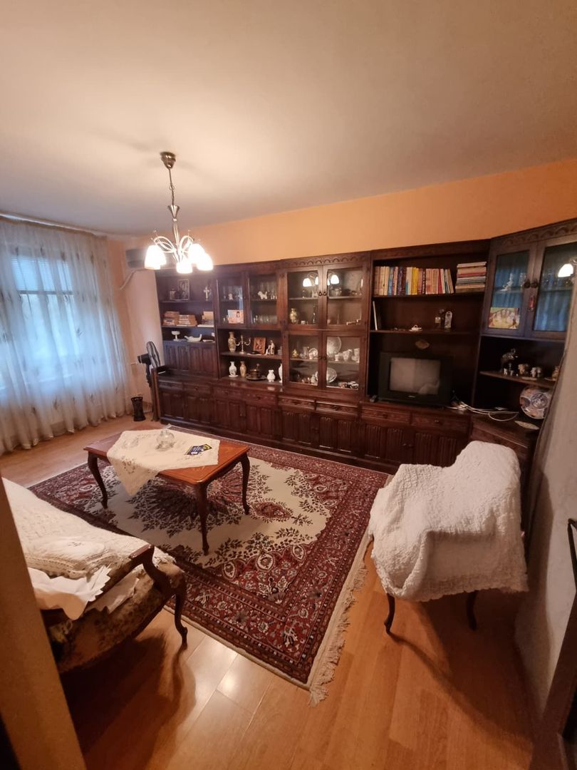 De vanzare apartament 2 camere 56mp, Margeanului/Rahova - Poză 1