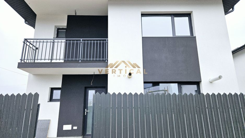 Casa 4 camere | 3 bai | centrul comunei Berceni - Poză 2