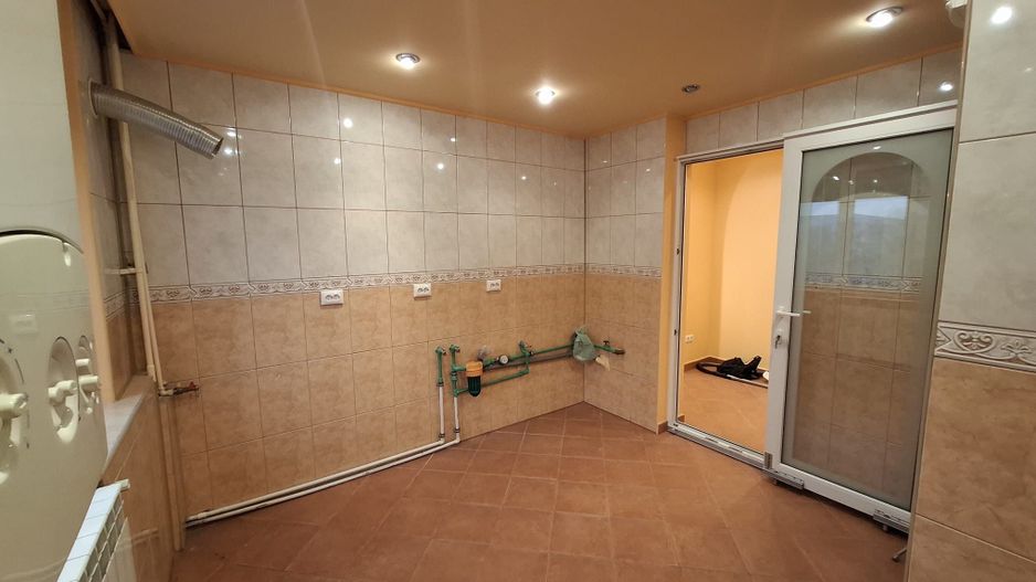 Comision 0 % 3 Camere Metrou  Renovat  Total  L341 - Poză 9