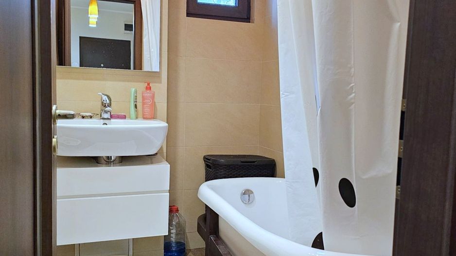 De inchiriat - 2 camere, zona centrala - biserica Sf. Precista - Poză 7