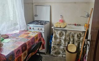 vand garsoniera zona Crihala, etaj 1 - Poză 7