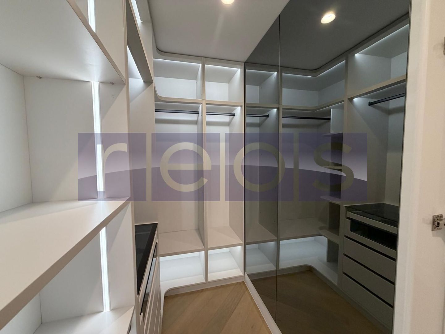 VANZARE APARTAMENT 101MP | 3 CAMERE | MOBILAT-UTILAT LUX | TERASA 26MP - Poză 29