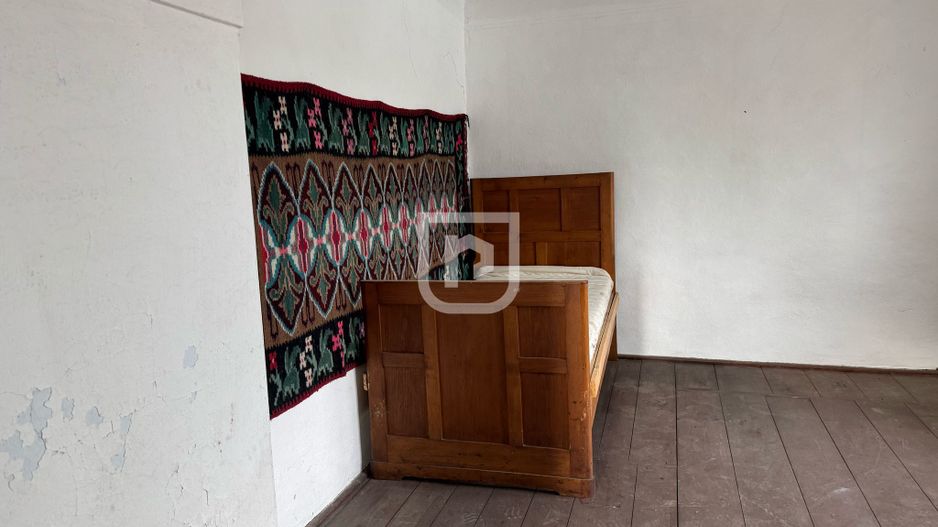 De vanzare casa, atelier fierarie, 4 anexe - 2507 mp in Manastirea Humorului - Poză 7