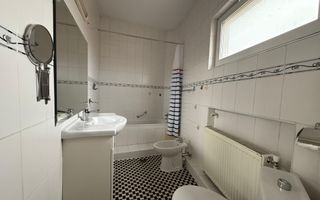 DE ÎNCHIRIAT APARTAMENT 3 CAMERE | VILĂ INTERBELICĂ | CENTRALĂ PROPRIE - Poză 9