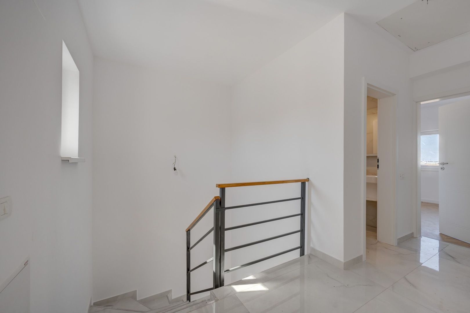 Vila Individuala superba  Finalizata  Fundeni Dobroesti Lot 304 mp - Poză 8