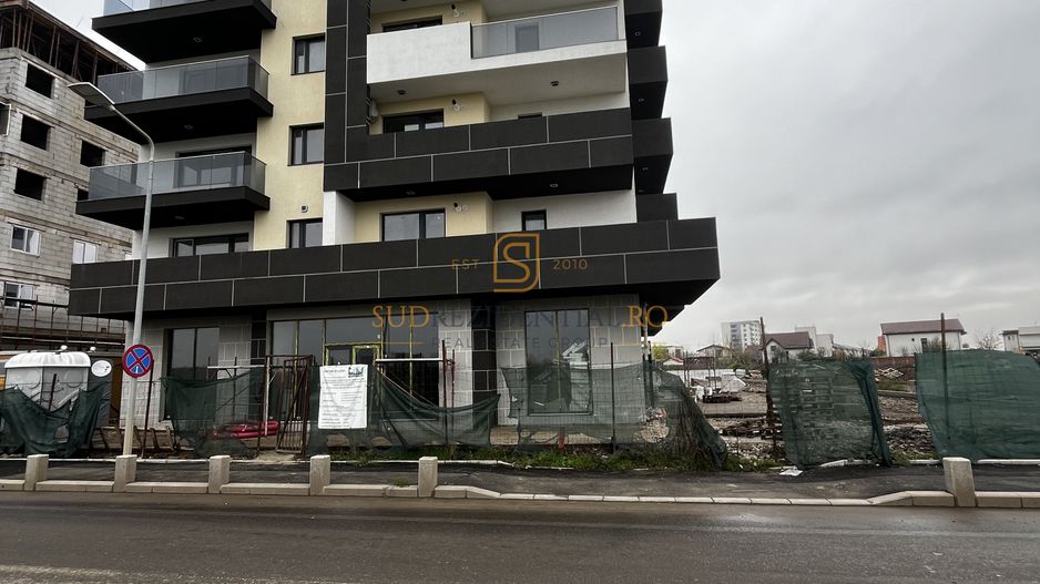 Spatiu Comercial, Sector 4, Bucuresti, Grand Arena, vitrina generoasa - Poză 3