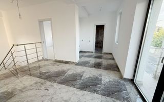 Casă spațioasă de vânzare – Sector 4, Metrou Aparatorii Patriei - Poză 9
