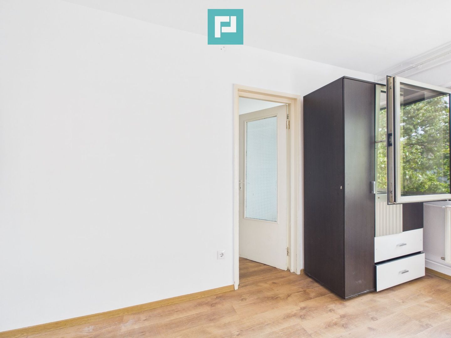 Apartament cu 2 camere, 39 mp, zonă centrală - Poză 3