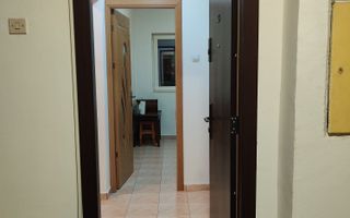 Garsonieră Baba Novac, balcon, decomandată, etaj 5, Pet friendly - Poză 2