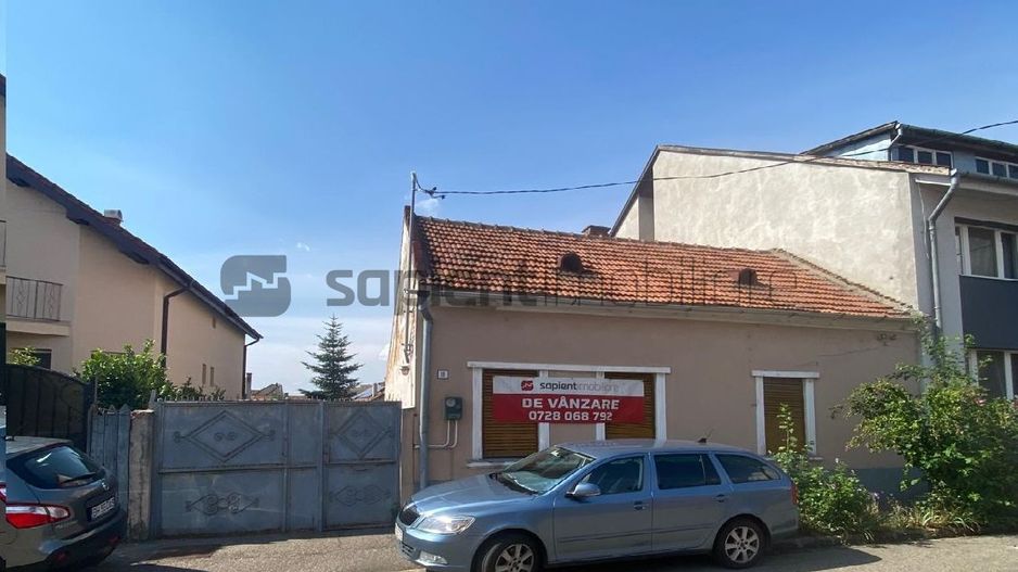 Casa zona stadion "Iuliu Bodola" - Poză 1