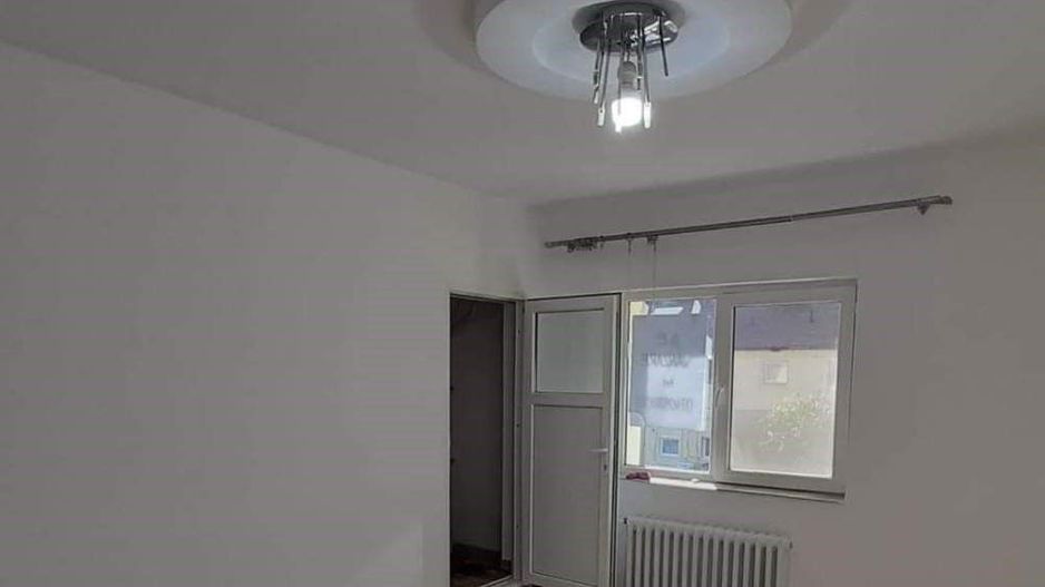 Garsoniera complet restaurata - Poză 1