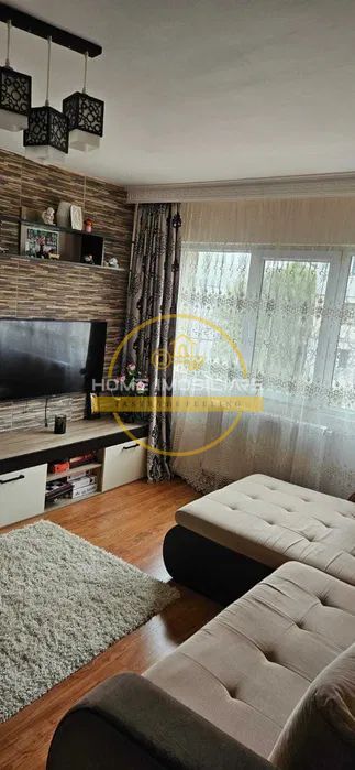 Apartament 3 camere Podu Ros - Poză 2