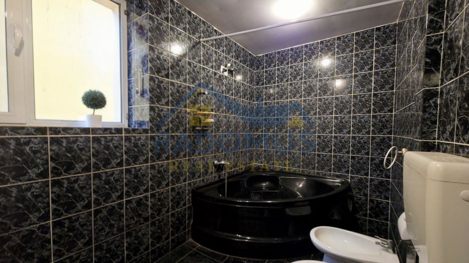 Vilă spațioasă, central, ideală pentru activități comerciale/birouri - Poză 14