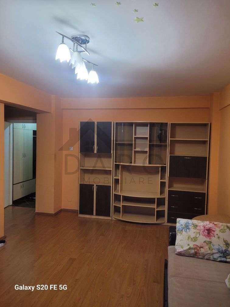Apartament de inchiriat cu  o cameră etaj 1 pe strada munteniei - Poză 2