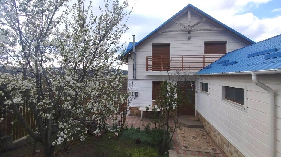 Casă generoasă cu 2 Nivele și confort modern – 10 Ari, Băcioi (sat Frumușica) - Poză 6