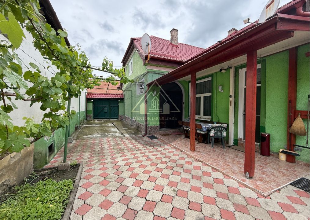 Casa de 4 camere, zona Mosnei - Poză 2