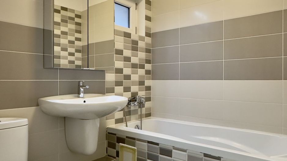 Apartament 3 camere V.V. Stanciu 7 | Timpuri Noi | Renovat - centrala termica. - Poză 16