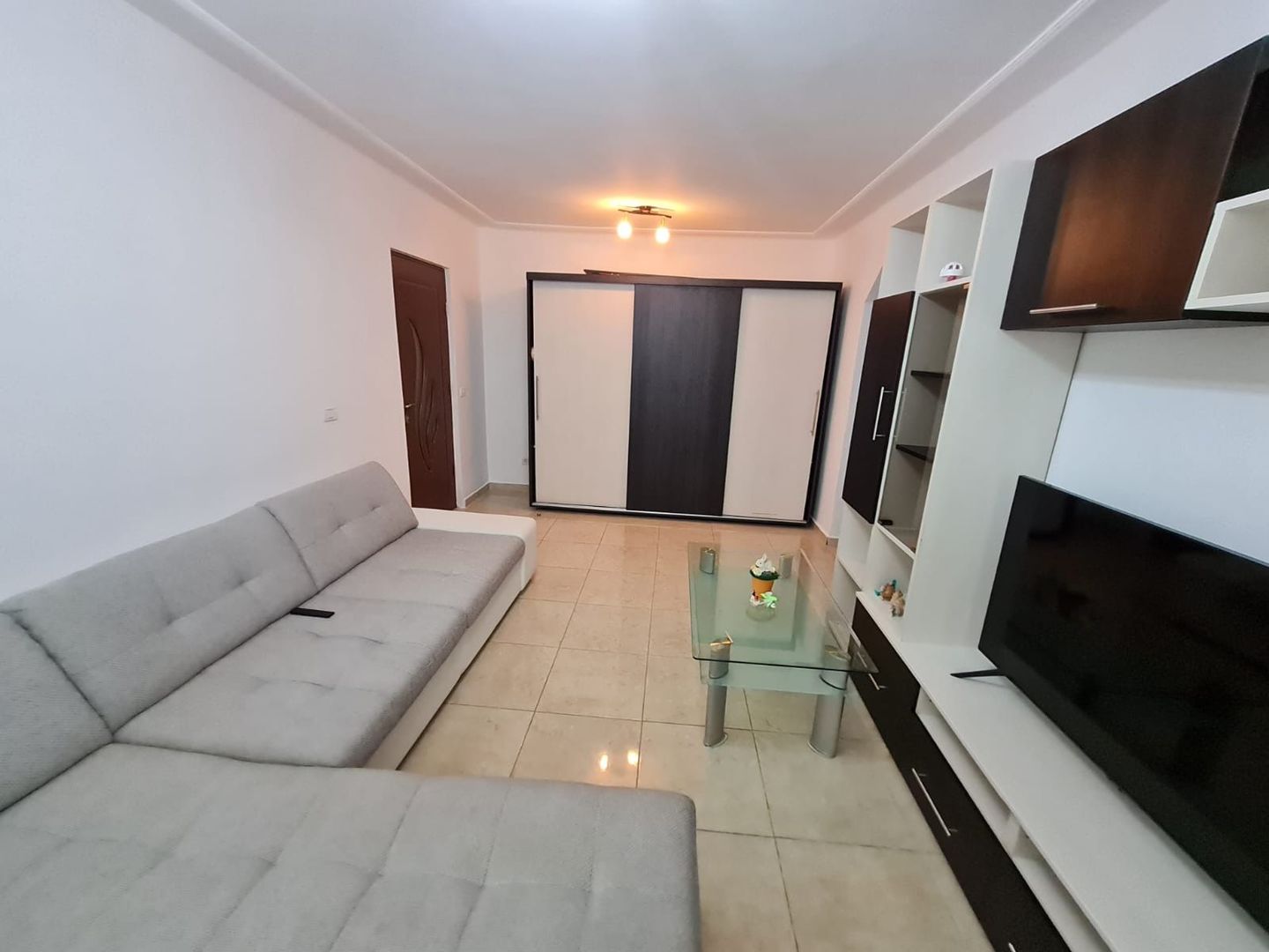Apartament la 5 minute de Iulius Town - Poză 1