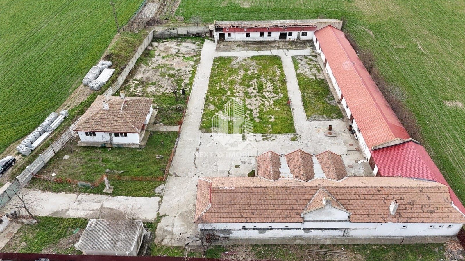 ​Oportunitate Investiție Ovidiu: Teren 4455 mp și Clădiri 1067 mp - Poză 4