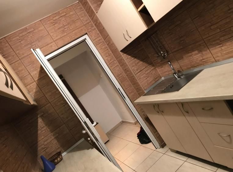 Apartament 3 camere, Bld. Obregia. Etaj 1. Loc parcare. - Poză 14
