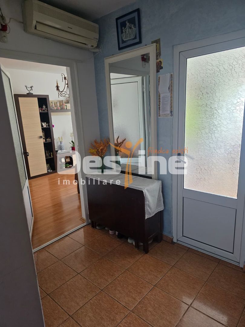 Apartament TÂRGU CUCU | 3 camere, semidecomandat, 68 mp total, mobilat - Poză 5