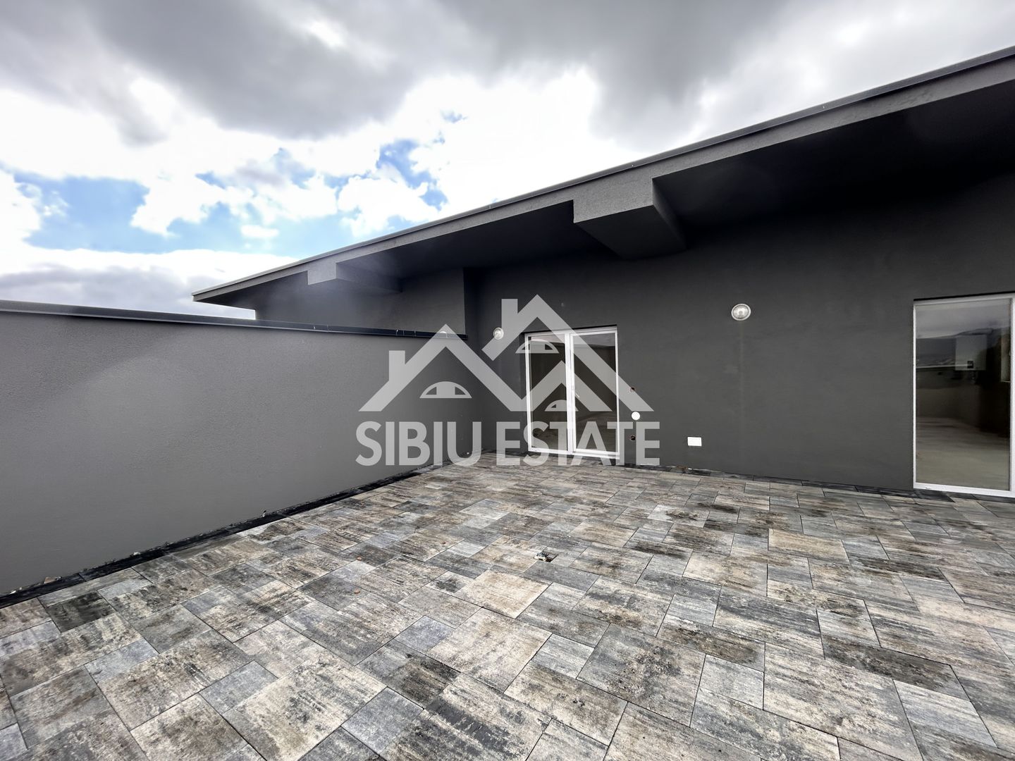 Penthouse - langa Shopping City Sibiu - Comision 0 - Poză 10