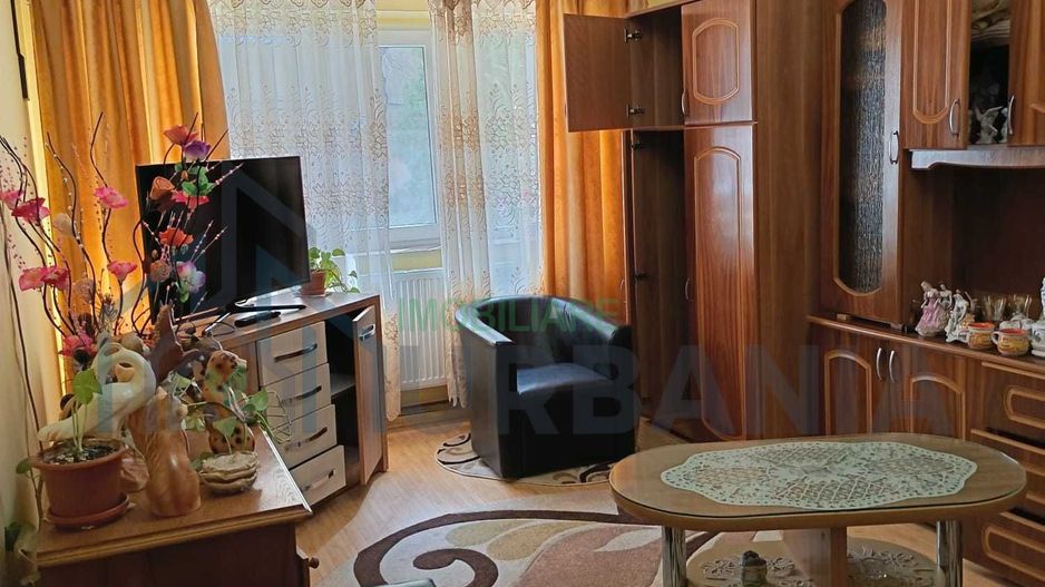 OCAZIE!Vand apart 2 camere D,50mpla Parter CU GRADINA in Galata ap de LIDL - Poză 1